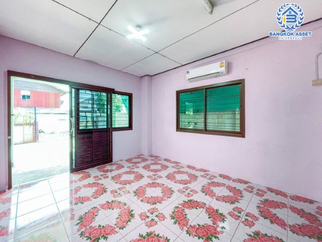 *****บ้านเดี่ยวมือสองย่านสมุทรปราการ ม.ซอยหลอดปิ้ง ประชาอุทิศ 90 เนื้อที่กว้างขวางถึง 67 ตร.ว. ฟังก์ชัน 4 ห้องนอน 2 ห้องน้ำ 2 ที่จอดรถ แถมฟรี! 5 เครื่องปรับอากาศ สภาพดี บนทำเลแห่งการเดินทาง เชื่อมต่อถ.ประชาอุทิศ-วัดคู่สร้าง, ถ.กาญจนาภิเษก